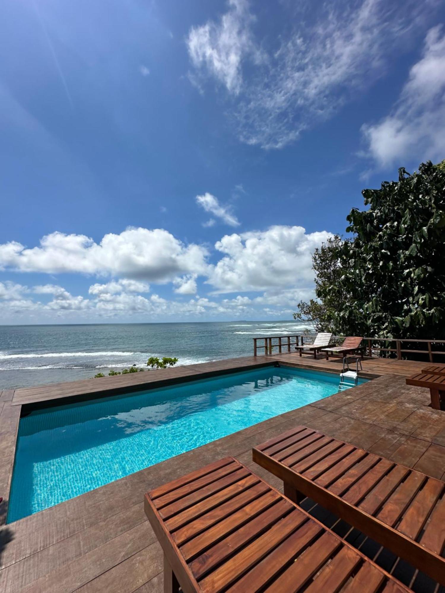 Baturundung Surf Resort Naibos 외부 사진