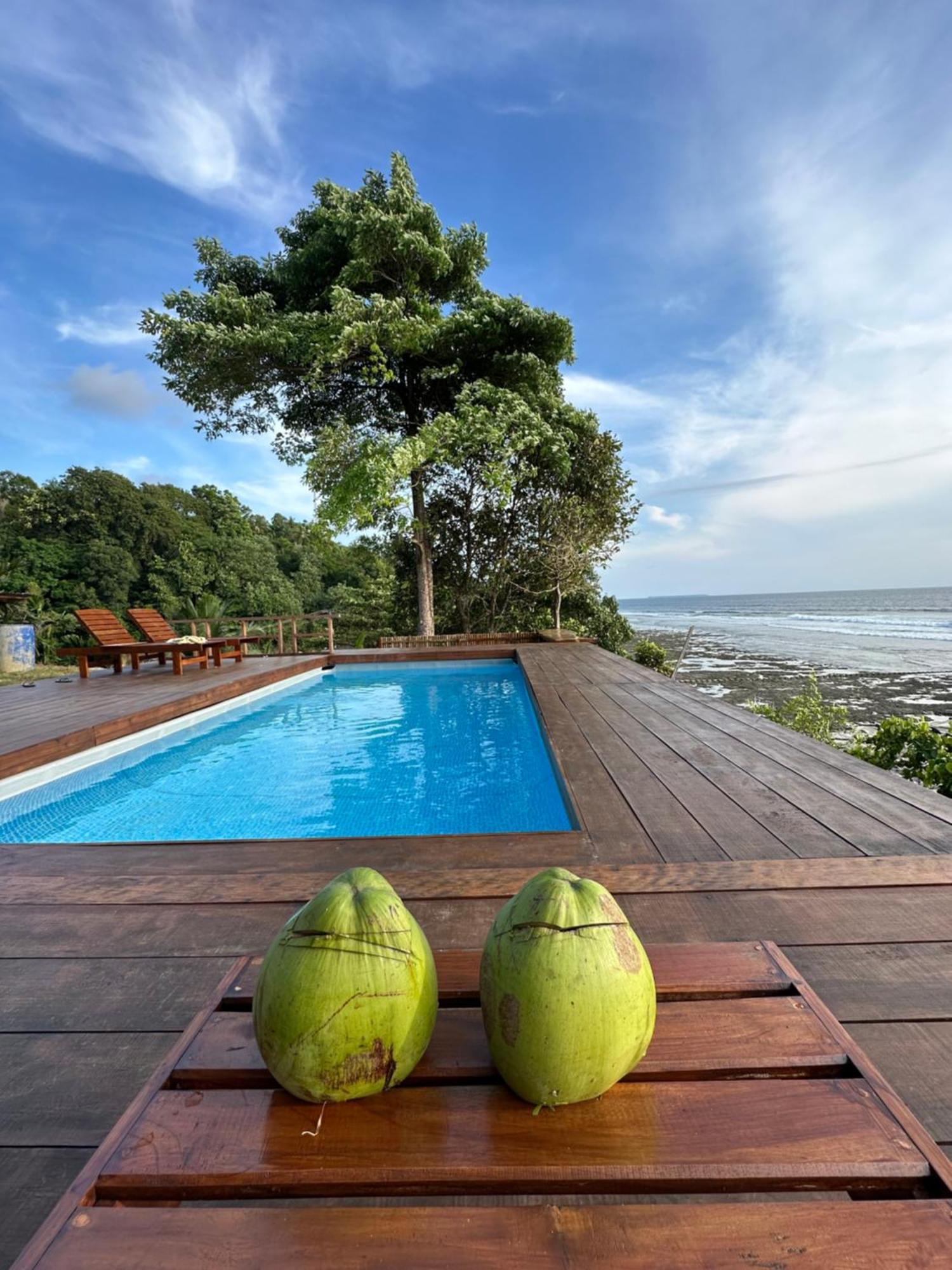 Baturundung Surf Resort Naibos 외부 사진