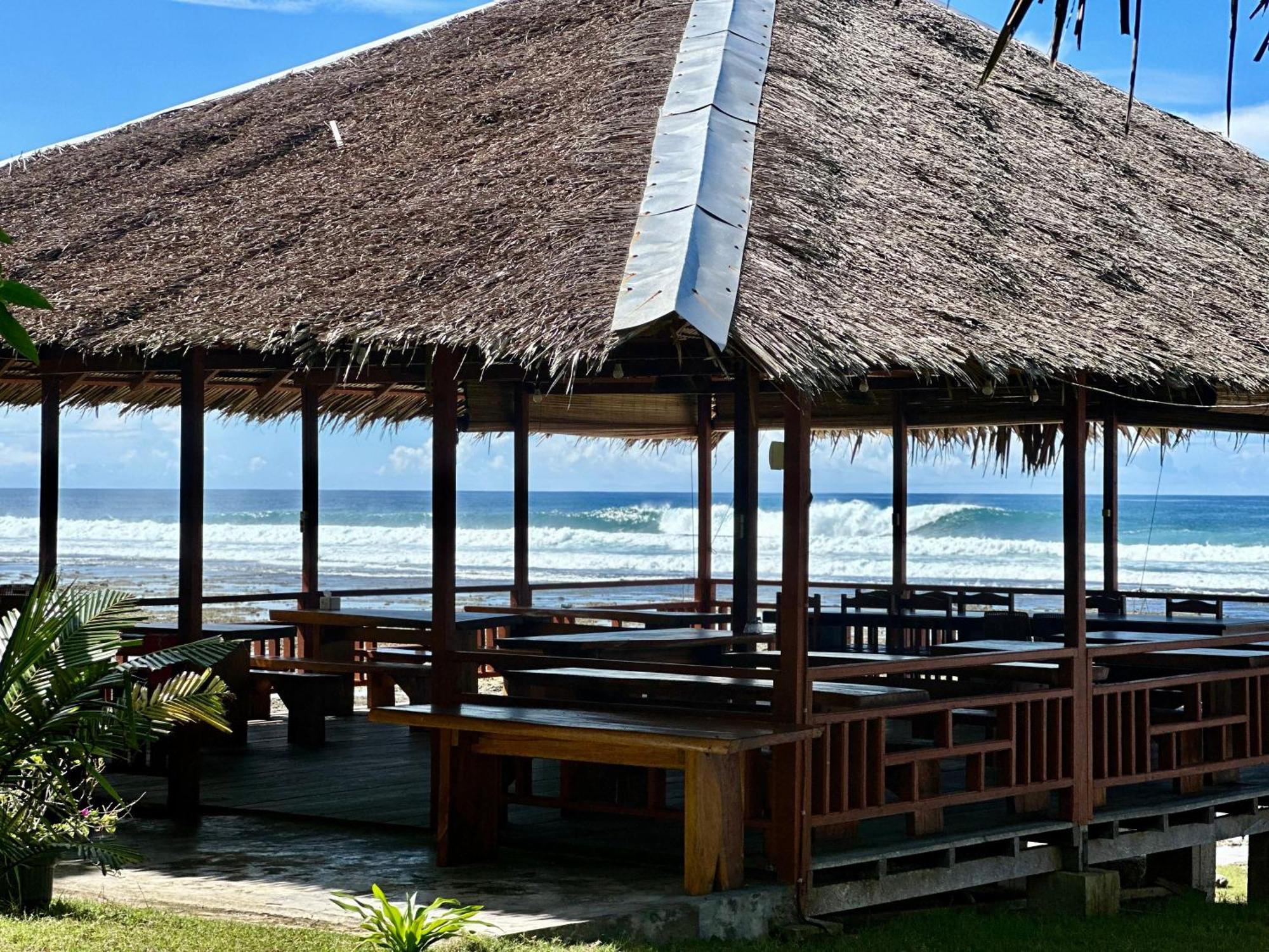 Baturundung Surf Resort Naibos 외부 사진