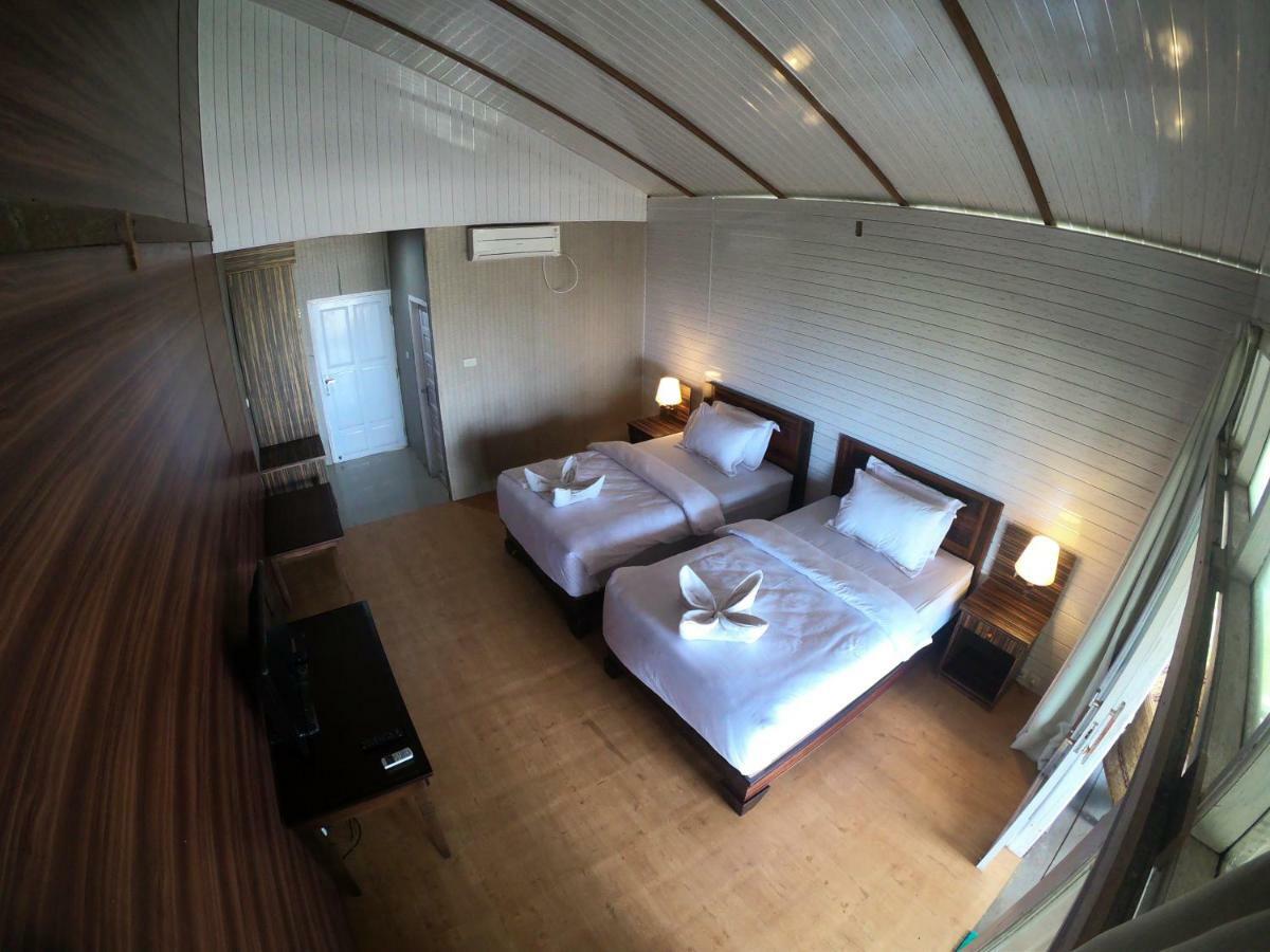Baturundung Surf Resort Naibos 외부 사진