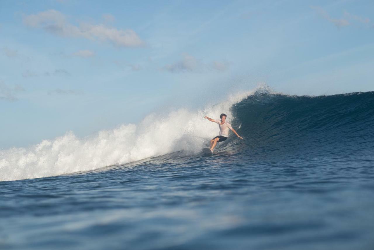 Baturundung Surf Resort Naibos 외부 사진